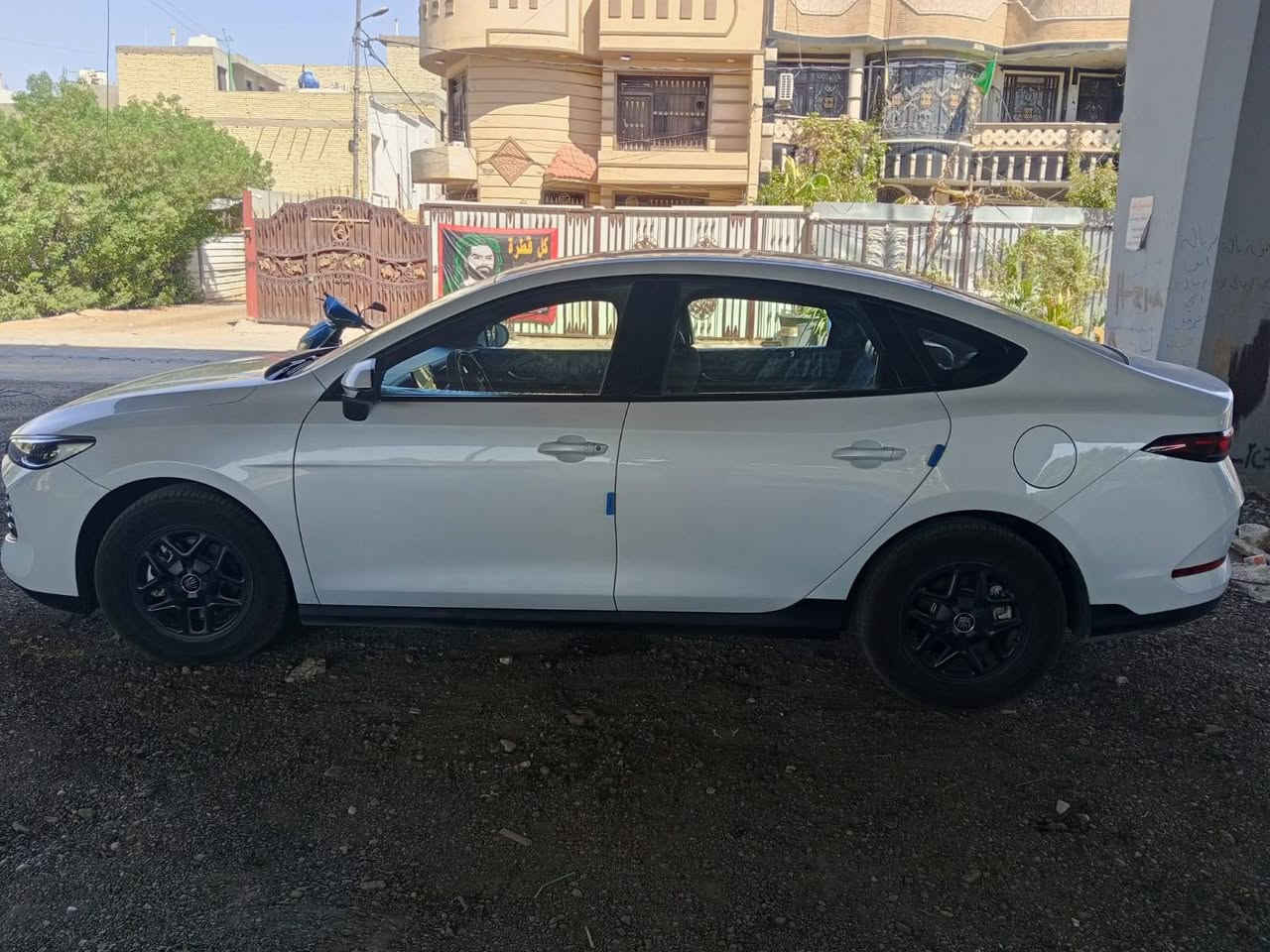 كن بلاس...
موديل  2025
دوشمه كاعيه ..بيبان ..صندوك ..
ماشيه  6000 وشويه  محرك HEV
4000 شحن  EV
طخه زغيره بالدعاميه واظح بالصوره... الاستفسار *********** ابو احمد اني مكلف بالنشر الاتصال بالرقم حصرآ واتساب موجود عنوان الشالجيه
