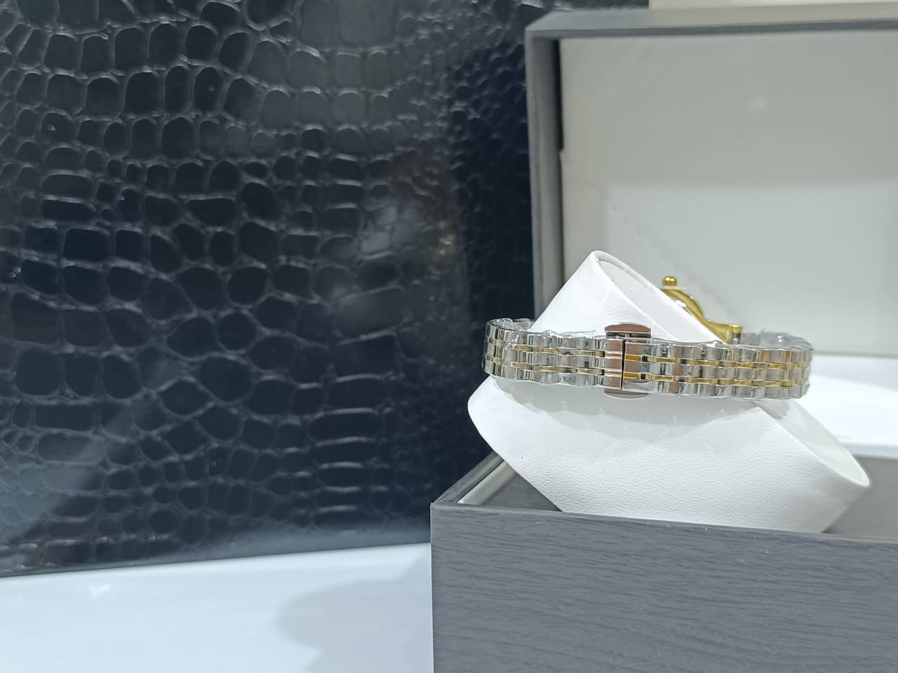 فاين كليف ،نسائي، كوالتي عالي جدا طلاء ثابت ضد الماء قفل فراشه ستالنس ستيل ،،،،،،،.....،،،،،


**إذا كنت صاحب هذا الإعلان وتريد حذفه لأي سبب، رجاءا أرسل رسالة إلى الدعم الفني**