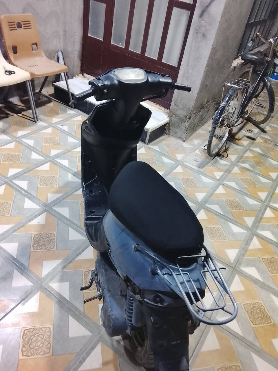 موطور بيجي للبيع كامل هندر واحد يشتغل مابي اي نقص السعر150وبي مجال والخاص مفتوح


**إذا كنت صاحب هذا الإعلان وتريد حذفه لأي سبب، رجاءا أرسل رسالة إلى الدعم الفني**