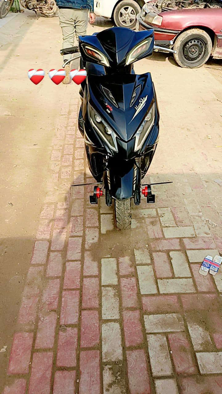 السلام عليكم اخوان جامبو فحل ياباني مكفوله من كلشي نكره سلف دراجه خير من الله ناعمه كلش كلشي ماعايزه بس عداد الكيلومتر يحتاج سيم باقي مكفول تجي تشغل وتروح هورن سيدان الاصلي مال تفصيخ سعرها 425 وبيها مجال للشراي مجالها زين رقمي *********** بي واتساب واكو تواصل خاص
