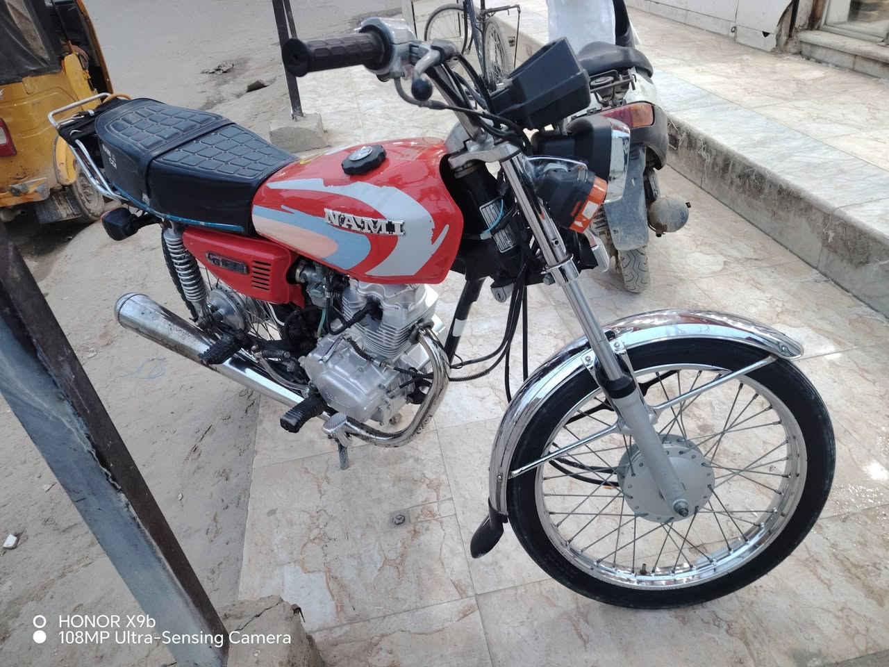 السلام عليكم دراجه نامه موديل22 مكفولة وكيله سيد جعفر ابو كحلاء
سعر مليون 400 وبيه مجال قليل عنوان حي العسكري
*********** اتصل فقط مامتواجد خاص
