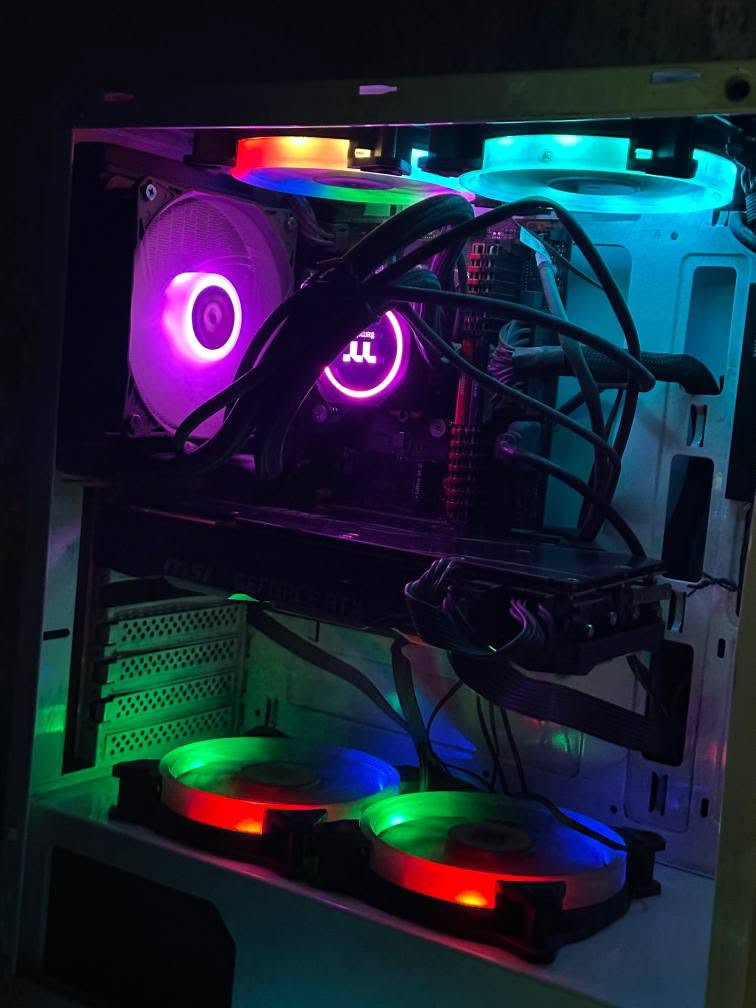 السلام عليكم 
كيس تجميعة للبيع المواصفات :
2080 حرارته متعبر 75
i7 10700
SSD 250 
HHD 1 TB
تبريد مائي
كيس 8 فان  
البور سبلاي w650
رامات ١٦ DDR4
بدون قطعة الكيس الجانبية 
السعر 800 الف وبيه مجال
المكان بغداد مدينة الصدر بغداد, العراق


**إذا كنت صاحب هذا الإعلان وتريد حذفه لأي سبب، رجاءا أرسل رسالة إلى الدعم الفني**
