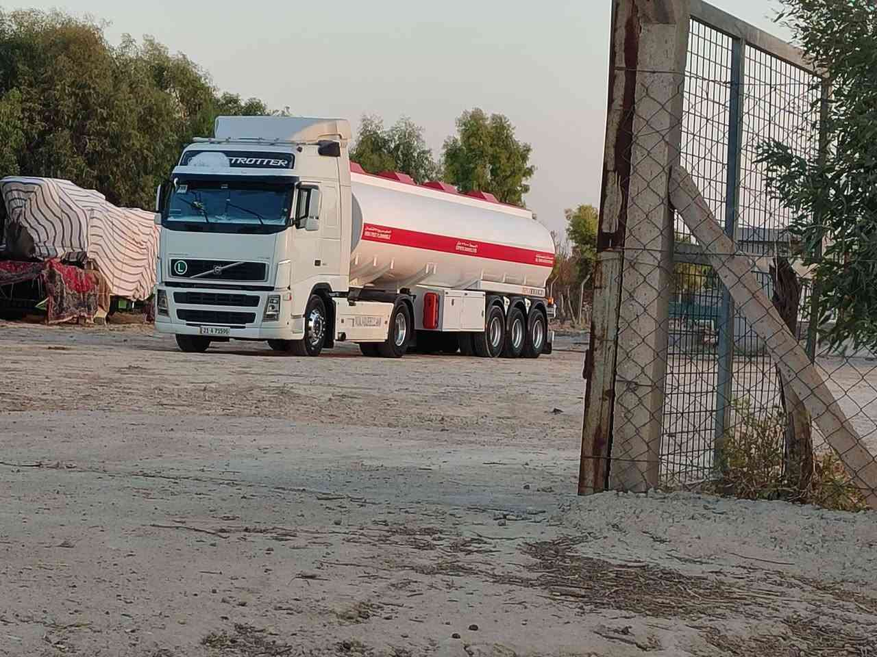 فالفۆ بۆ فرۆشتن مۆدیل ٢٠٠٥ گیر ئۆتۆماتیک حجم مکینە ٤٦٠ هاف ریتایدەر سەلاجە سپایدەر ویل کرۆم تاقم تاییە تازە تانکی شاکر ٢٠٢٤ فەسل و رەبت تۆناج جدید سعر 400$کەمیک مەجال ژمارەی خاوەنی  (***********) گەر مشتەری نیت سەرمان مەیەشینە لەگەل ریزدا .....!
