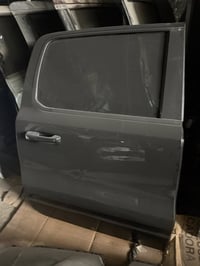 بوب رام موديل من2023 الى موديل 2025 لون اسود للتواصل.                 ...