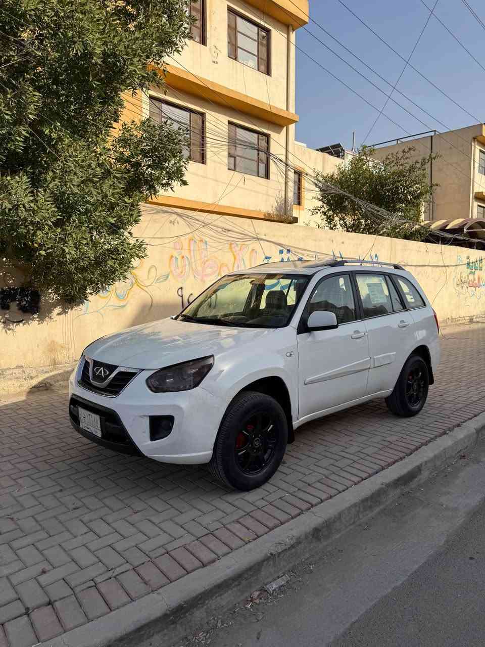 السلام عليكم تيكو موديل 2014 كير ميكانيك محرك2000السياره بدون صبغ وبدون حادث على وضع الشركه ماشيه 82 mi بس خشم الجاملغ صبغ فقط كير محرك صدر تخم تاير باتري كهرباتي خير من الله رقم بغداد تحويل ثاني يوم  السعر (67)وبيها مجال جدن بسيط التصال*********** ) Colombo, Sri Lanka
