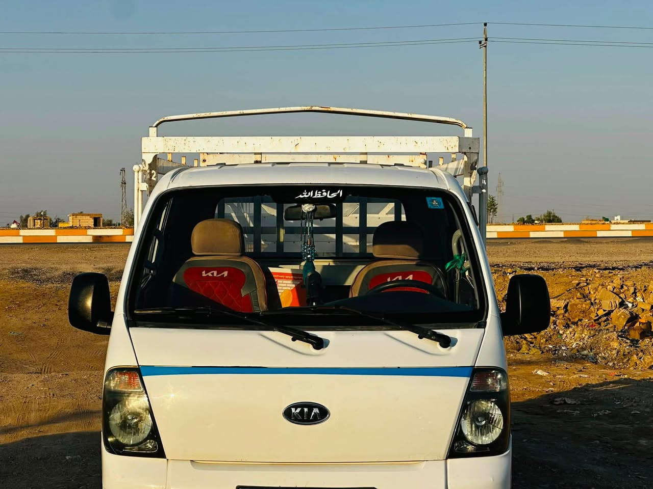 كيا 2012رقم قادسيه دولي سياره جاهزه ومكفوله ضربه وتبديل وصبغ جاهزه على آخر حبايه سعرها 95وبيها مجال لشراي مكاني ناصريه قلعه سكر ‭***********‬الشراي يتصل ويدلل واتساب هم موجود

