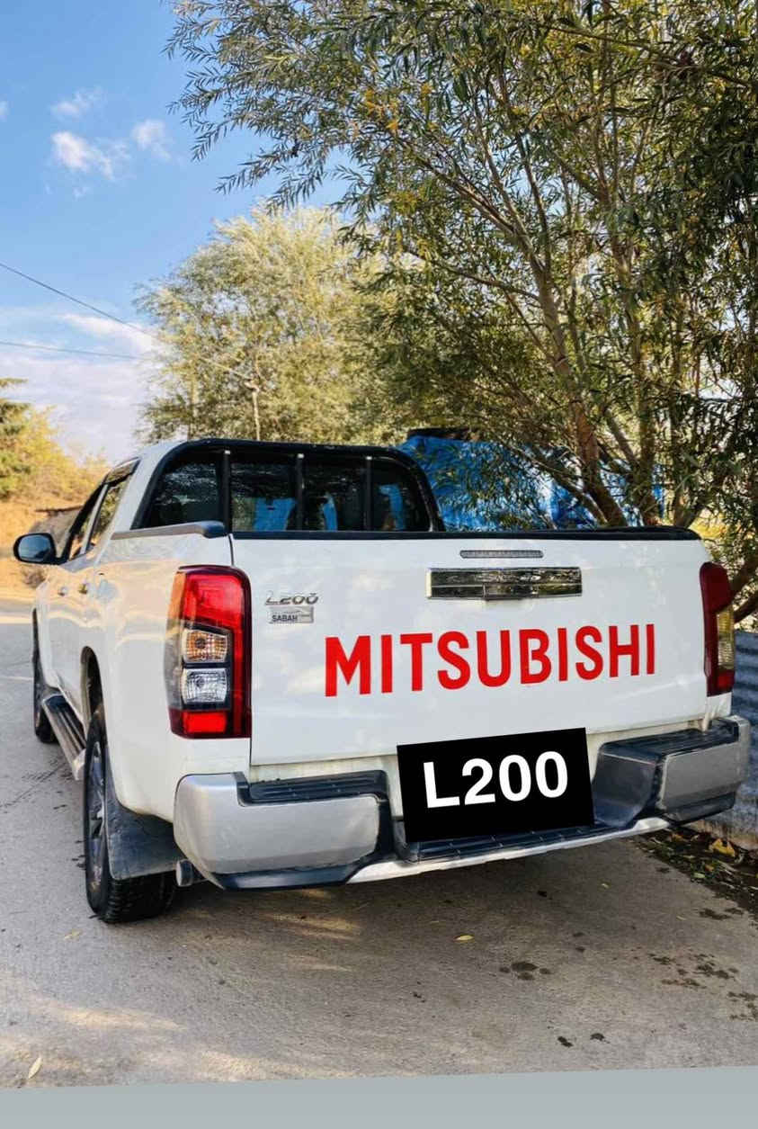 MITSUBISHI
L200
قەزافی 2020
50هەزار ڕۆشتوە
بەناوی خۆمانە ڕەقەم هەولێرە 
بێ سبوخ بێ شوخت
کەمەک کارتی هەیە 
لەگەڵ کەمەک تەزرە 
شوێن سۆران 
نرخەکەی 195محامەلەیەکی برایانە🖤
***********
