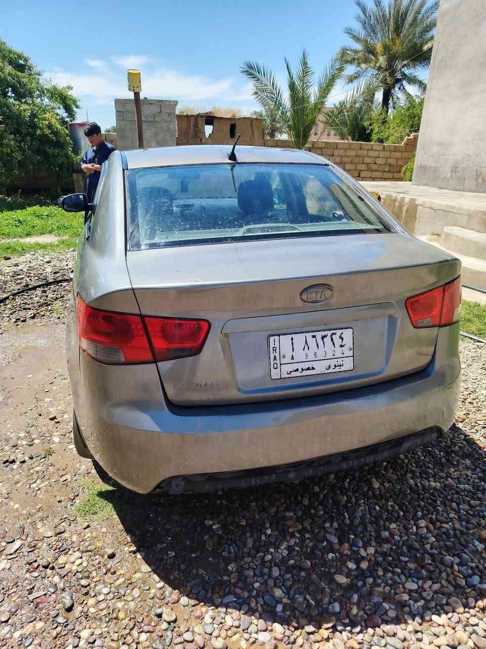 السلام عليكم ورحمة الله وبركاتة سيراتو موديل 2012 بيها صبغ اقل الحزام ( قطع ) اثر تحرير بدون اي دعم مابيها اي ضرر محرك مشدود جديد كصة كير شرط 6 نمر صدر مشط استيرن شرط مابيها اي نقص السيارة جاهزة تحويل او وكالة من الشرعي مباشر السعر 85 ويرهم مراوس حسب القناعة للاستفسار ***********///***********
