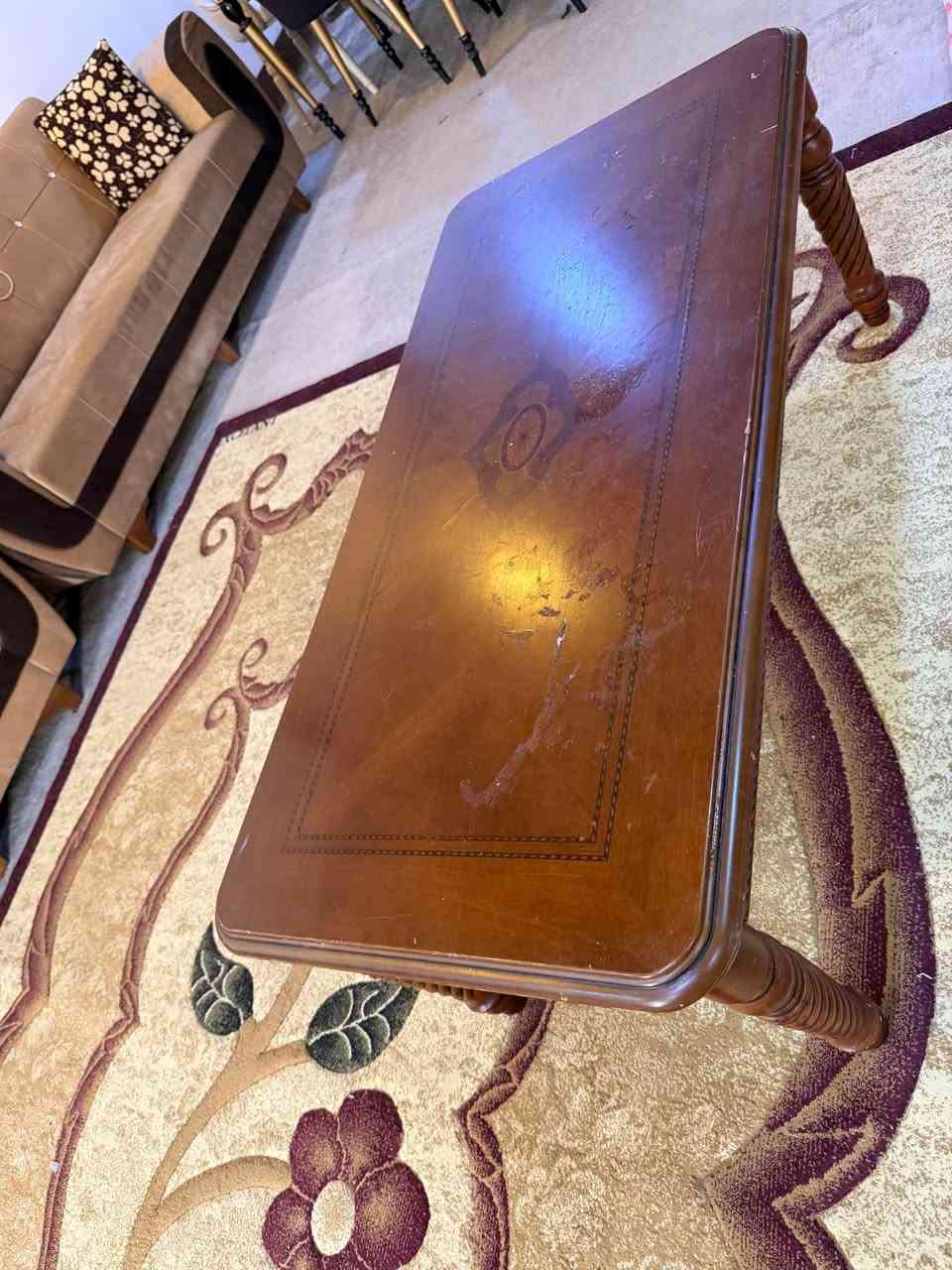 ئەم کەلوپەلانە بۆ فرۆشتن لە سلێمانی 
هەمو زانیاریەکان نوسراون : 
تاقم قەنەفە ( ٥٠٠ هەزار / ١٠ نەفەری ) 
سیسەمی ٢ نەفەری و مێزتوالێت و ٢ کۆمیدی ( ٤٠٠ هەزار / دەستکردە و مەوادی زۆر باشە ٩٠٠ ی پێ دراوە . سیسەمەکە کینگ سایزە گەورەترین قیاسە . تەنها ئاوێنەی سەر مێزتوالێتەکە شکاوە دەتوانن بیگۆڕن ) 
مێزی نان خواردن ( ١٨٠ هەزار / قیاسی مێز گەورەیە ) 
مێزی تەلەفیزۆن ( ١٠٠ هەزار / تورکیە و شتێکی تایبەتە ) 
مێزی ئاڵتونی ( ٩٠ هەزار / دەستکردە و قیاسی گەورەیە ) 
مێزی قاوەی ناوەراست ( ٢٥ هەزار ) 
سەلاجە ( ١٢٠ هەزار )
تەنکی نەوت ( ١٣٠ هەزار / ٤ بەرمیل و نیوی . پلێت ئەستور )  
فەرشی کرێمی ( ١٠٠ هەزار / ٢*٣ تورکیە و چندراوە ) 
فەرشی مۆر ( ١٠٠ هەزار / ٢*٣ ) 
فەرشی پەمەی و مۆر ( ٦٠ هەزار / ١*٤ ) 
*********** السليمانية, العراق
