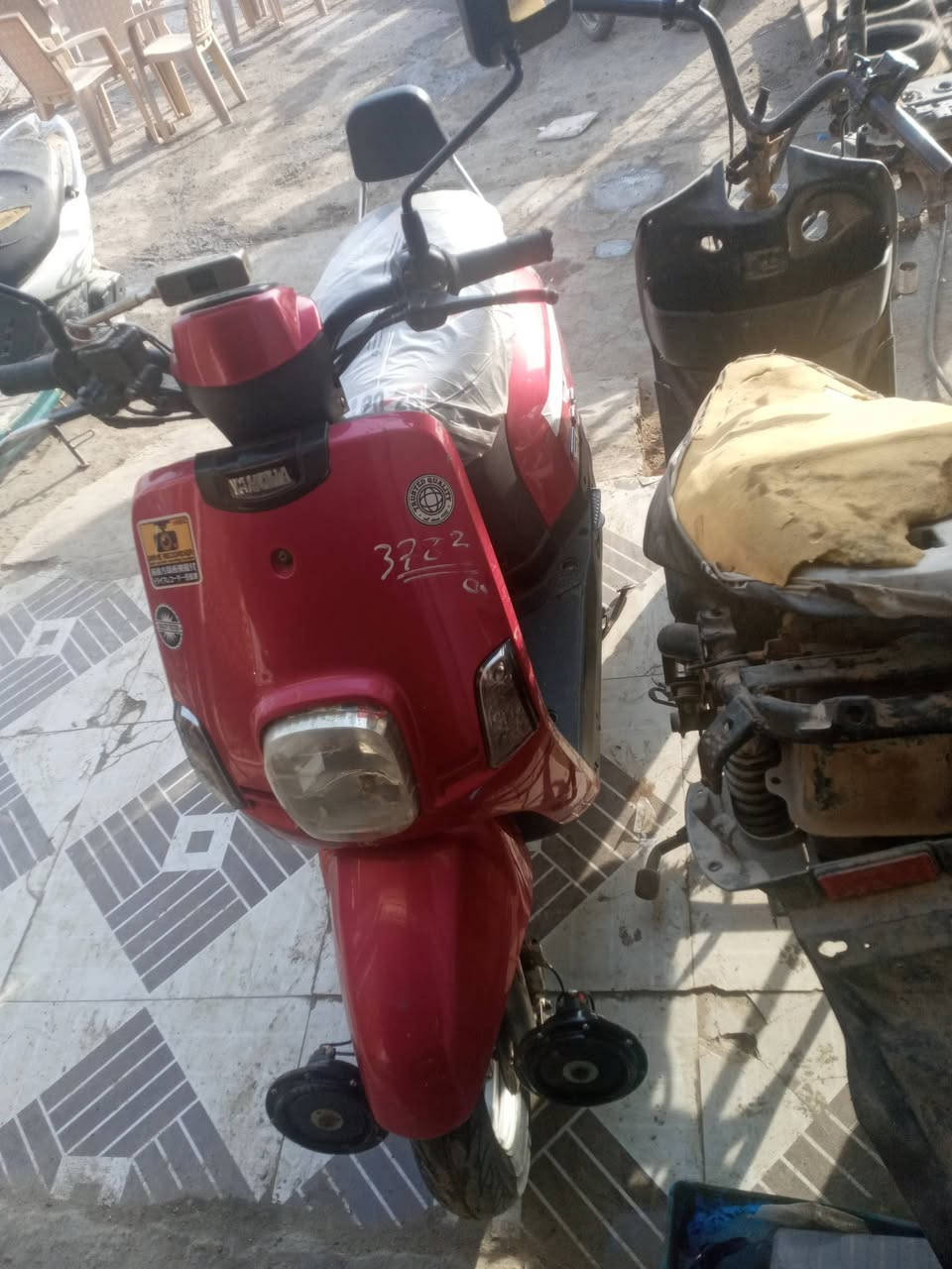 سلام عليكم  تراجه لبيع بوليس موديل 2009 تراجه  حلوه وعلي  مستعجل ع
علبيع   هيه ولهورنات بسعر اذا بس هيه بسعر  وشراي  
***********
