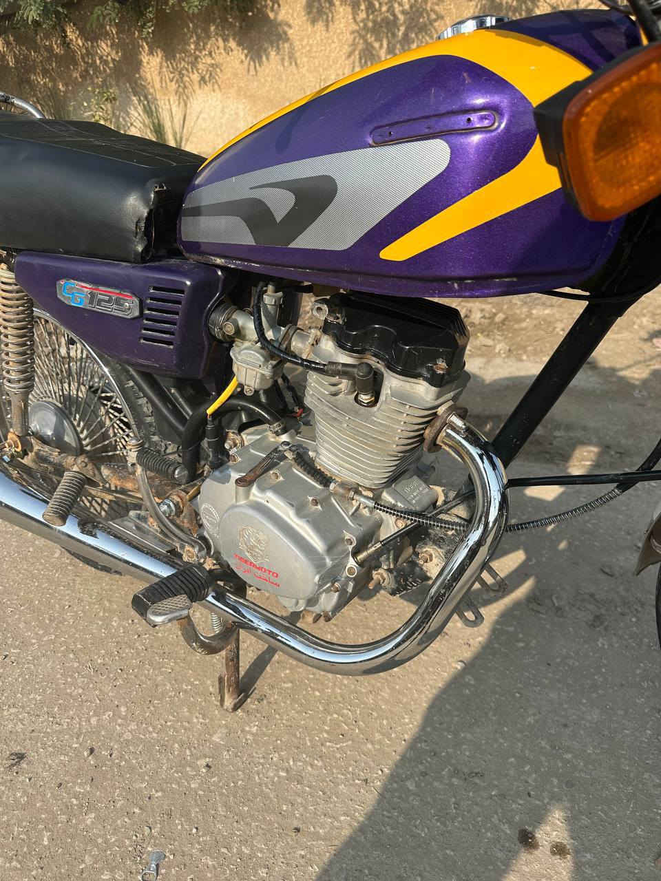 السلام عليكم 
تايكر 18 اوراق اصولي اصولي نضافة شوفت عينك دراجه مرتبه كهربائيات كلها شغاله ضفيره جديده باتري جديد مكينه خير من الله لاتنقيص ولا تبخير + صالنصه كاتم اصليه ام الختم جديده السعر 360الف
***********
بابل - محاويل
