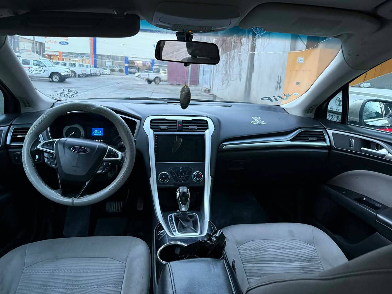 فۆرد ڤیوژن ٢٠١٧ 
هەموو فیانی بە شەرت 
٥ پارچەی هەیە و بە حیزام دەفرۆشم 

خوار بازار سعری 

***********
*********** 

ڤایبەر وەتس ئەپ هەموو شتی لەسەرە 
مشتەری تەلەفۆن بکە جوابی چات نادرێتەوە رانية, السليمانية
