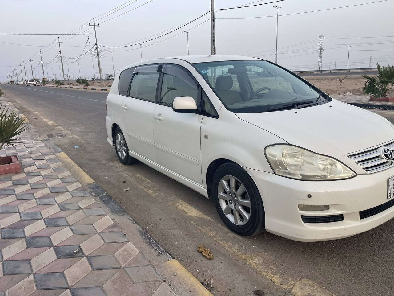 تويوتا ابصم نوع كرستال تو ويل ميديل ‏2012 فول مواصفات بلاد بسمي رقم انكليزي  رقم البصرة 
السنويه لحد 2030 
‏تبريد تدفئة كله شغال
‏كاميرات خلفي وامامي
‏تحكم ستيرن 
‏السيارة ضايف لها منظومة غاز 
‏بيها صبغة من اليابان باب و مدكر خلفي 
‏كير ومكينة جدد 
السعر 133
‏سيارة موجودة بالبصرة للاستفسار ***********
