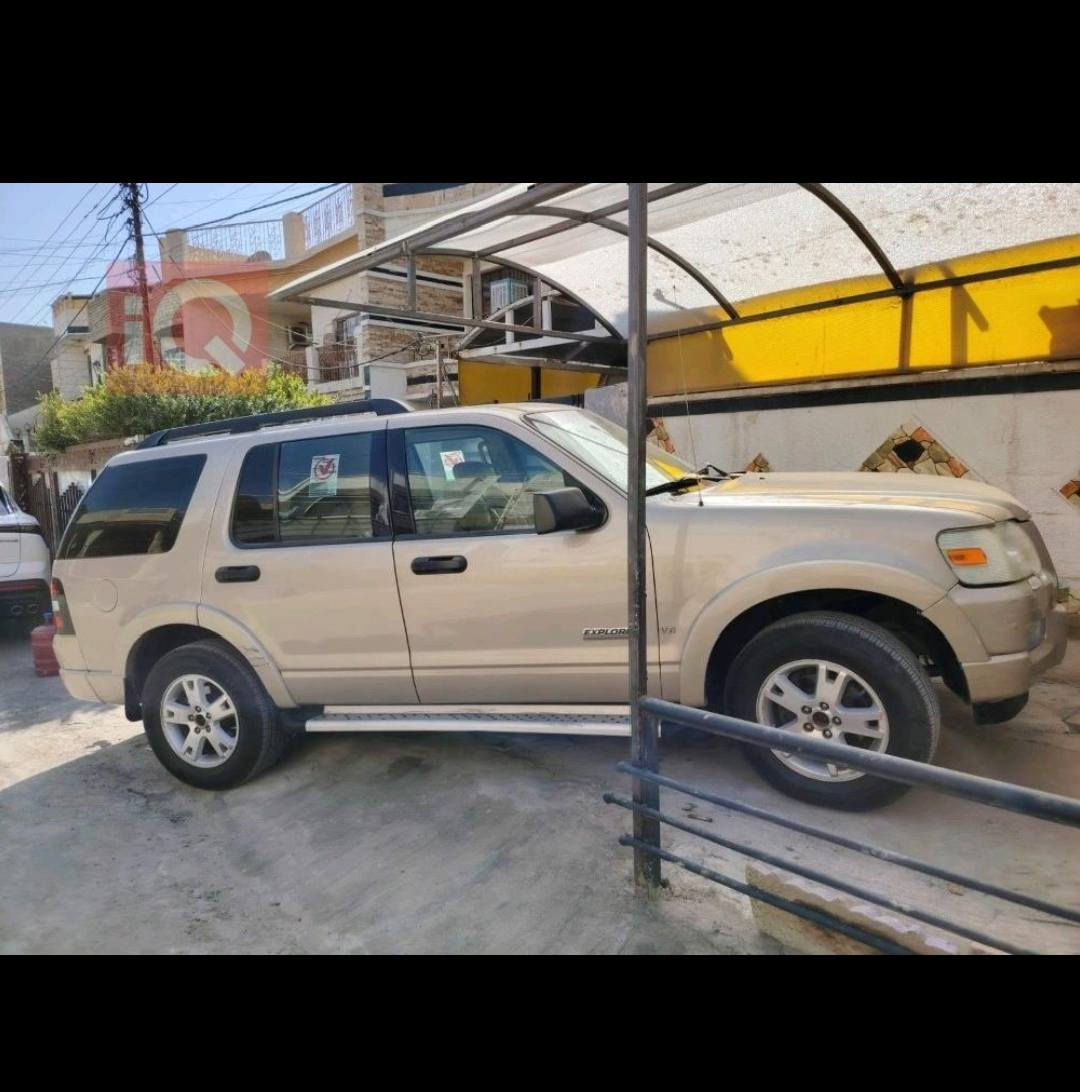 السلام عليكم
فورد اكسبلورر 2007 للبيع 
وارد خليجي رقم سليمانية 
محرك 3.5 
6 سلندر 
السيارة كلين تايتل 
المواصفات
1-كامرة خلفية 
2-تدفئت مقاعد 
3-تبريد المقاعد
4-مثبت سرعة 
5-مراية جانبية كهربائية 
6-شاشة 
7-تشغيل عن بعد
السنوية لل2031
تحويل مباشر
السيارة نضيفة ما بيها شي 
السعر125 ورقة
للاستفسار الاتصال ***********
