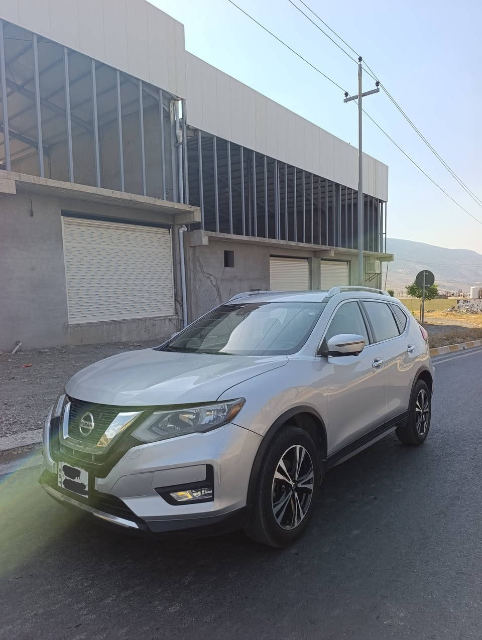 نیسان روج 2020  SV AWD 
حجم المحرك 2500 
ماشیه 60
مواصفات فول فول معدە بانوراما 
كشنات كهرباء +هیتر + كشنات مخمل 
كشن خزن + سوكان هیتر + صندوق شفط 
كامره 360  (4) كامرات 
تحكمات ستیرن  
بریك بصمه 
شاشه كاربله 
تشغیل عن بعد  بصمه
3 انضمه قیاده  ایكو  نورمال  سبورت 
بصمه ابواب بصمه تشغیل 
نظام انذار مدخل  AUX/USB/Car Play
رادار امامی و جانبی و خلفی و توقیف ذاتی 
مري كهرباء نقط عمیاء 
مصابیح لید بكلایت لید انوار نهاریه 
ویل كروم تخم تایر جدید 
رقم اربیل  رقم سنوی جدید 

***********واتساب 
***********واتساب
