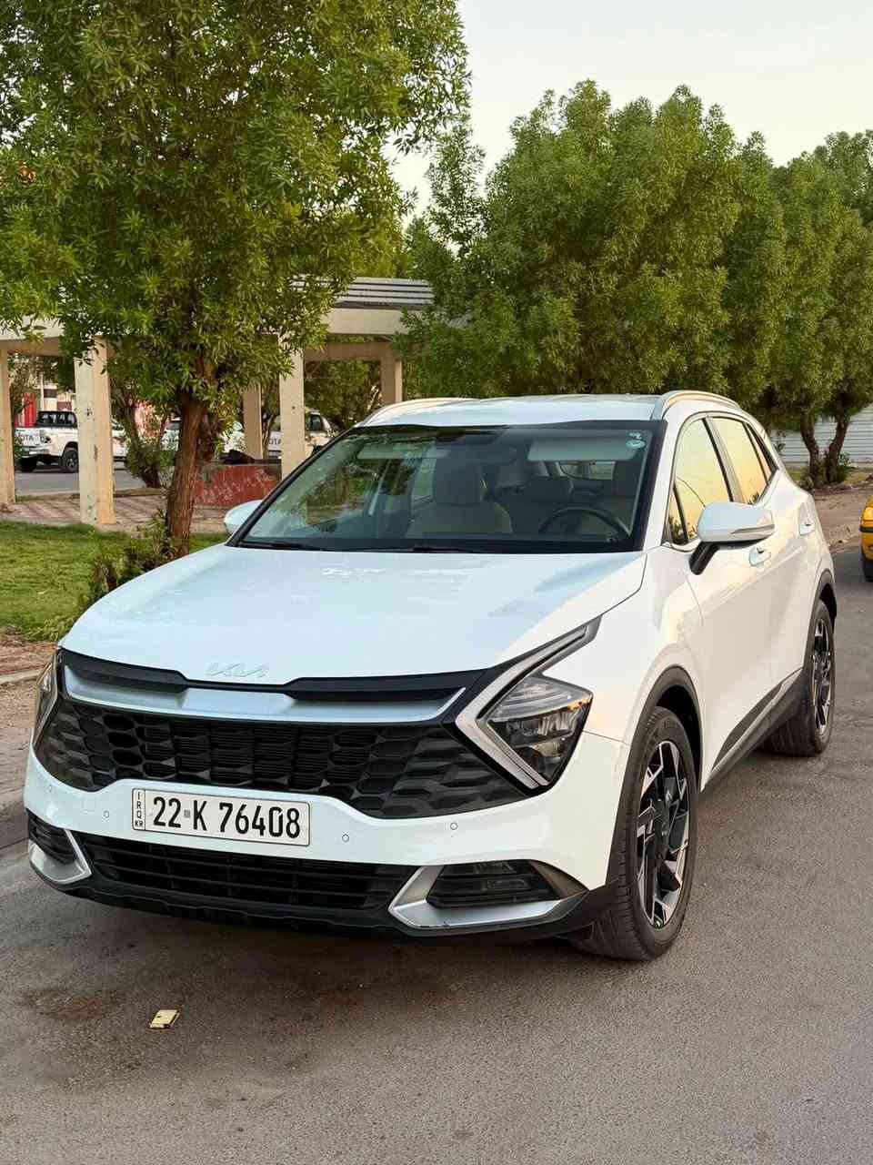 ‏سلام عليكم سبورتج ٢٠٢٣ خليجيه للبيع  رقم اربيل بسمي مكفوله كفاله عامه تحويل ثاني يوم هزه جديده سنويه جديده ماشي 34 
‏مواصفات 
‏بصمه مري شفط رادار سرعه انضمه قياده اربعه  
‏كرسي كهرباىي صندوك كهرباىي سايد بريك كهرباىي 
‏مثبت سرعه حساس دعاميه امامي خلفي 
‏شفتات سرعه تحكم كامل بل ستيرن  يعني مواصفات كامله ما عده البانوراما نقص
***********
‏السعر (193)
