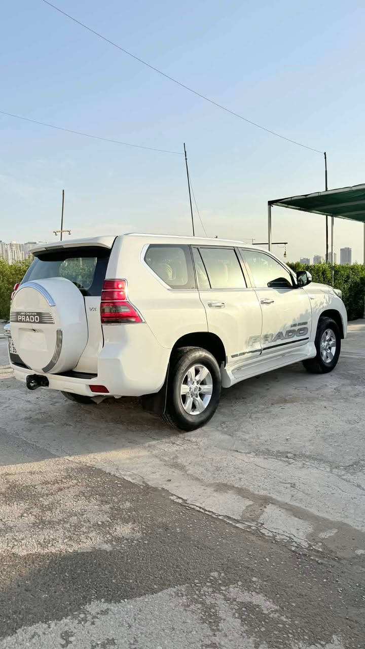 پرادو 2014VX
V6 فول موصفات 
٢ پارچه ي صبوخه به بي ژوري بي ليدران
١٢٧ هه زار رويشتوه
*********** أربيل, العراق
