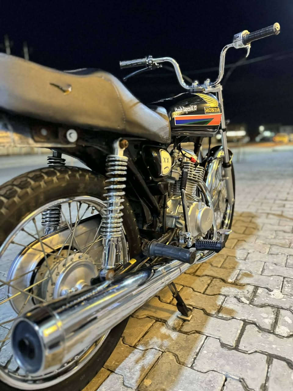 سلام وعليكم كلك كلك نامة لتعميرة كلة 24 لدراجة فول نضافة مفتوحة بس ولفات لمكينة تخبل تجي وتشوف بعينك  مكفولة عن لسرقة مكاني سماوه لشراي يكتب تم واني اجي خاص لسعر575 وبيهة مجل حك لجية *********** بي وتساب
