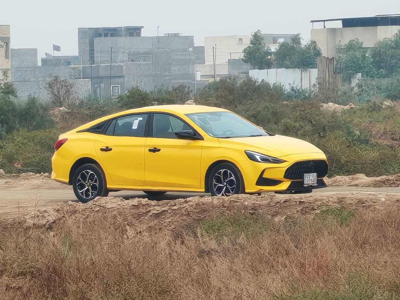 MG GT موديل 2023 لون اصفر نص فول ماشيه 40  الف  رقم أربيل المكان البصره السعر 117 للاتصال ***********
