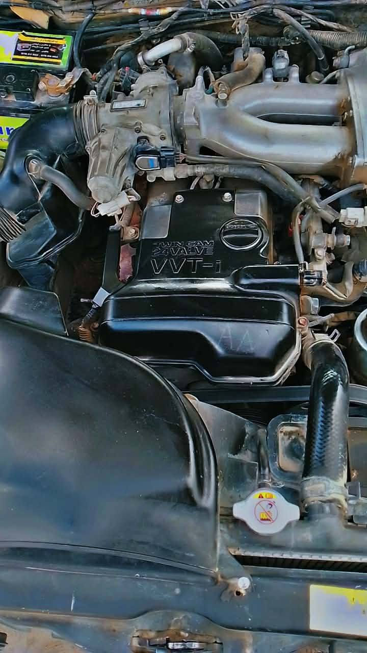 سڵاو هاوڕێیان مە لیکە بڕاوە بۆ فرۆشتن 
2001 دوو دووگمە 
مە کینە ڤیڤیتی مە رغوب 
گێڕومە کینە بە شە رت
ناوزە ردە 
شاشە یە 
قرچێکی زۆر بچووکی پێشی هە یە شایە نی باس نییە 
سە قفی بە شە رت
کە ڤە ر گۆڕاو و شانسی کۆسە رە بە شە رت 

سە یارە کە لە کە لارە 

سعری  36 مجالی کە م
***********
