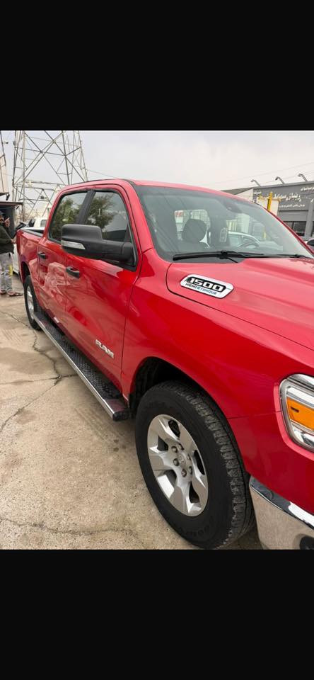 السلام عليكم . دوج رام ٢٠٢٣ للبيع
بك هورن 
ماشية ٤٠ الف ميل 
محرك ٥.٧ ايتورك ٨ سلندر 
تسجيل جديد رقم اربيل 
مصبوغة عام السيارة وصور الضربة مرفقة بالمنشور 
سعرها ٢٣٥٠٠$ دفترين و٣٥ ورقة وبيها مجال واذا مرواس بسيارة صغيرة ٤ سلندر موديل حديث ونتفق على الفرق هم ترهم .
مكان السيارة في اربيل وتحويل مباشر 
اي استفسار اني حاضر على هذا الرقم 
*********** واتساب متوفر
