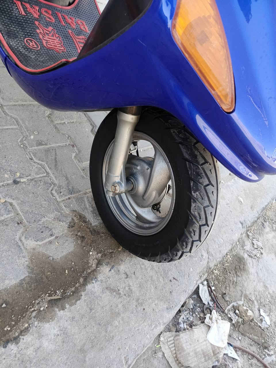 فراشه نثيه للبيع مكينه مفتوحه كلها شغال نضافه100% مكاني نجف حي الغري السعر خاص ***********
