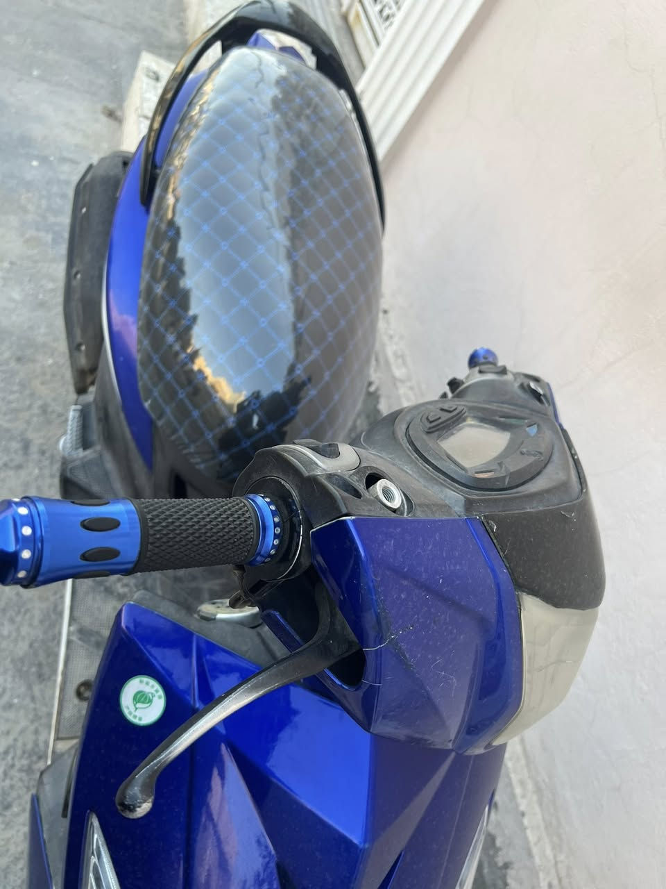 السلام عليكم جيتي أر دراجه مكفوله كلها بلاديه الحديثا بغداد الحريه السعر 950الرقم ***********
