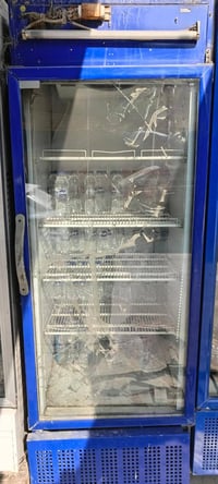 براد تك اكبر حجم فقط جامه داخليه مكسوره شغال 100% سعره 07748743760 بغد...