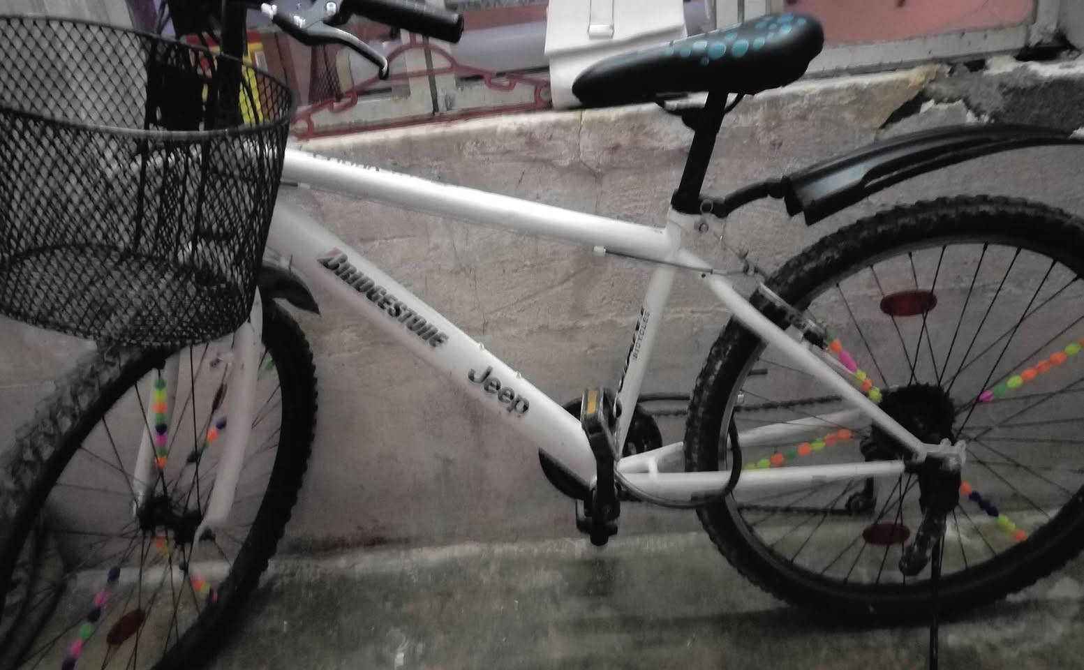 باسكل للبيع جينته نضافه فول كدام العين /
السعر 105/ استفسار *********** 
/عنوان الموصل /حي الكرامه
