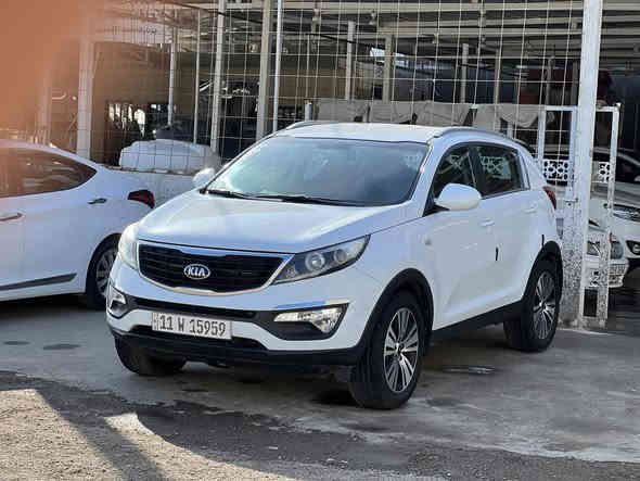 السلام عليكم 
سبورتج موديل2015
السونار يمك وكلشي موضحلك 
السياره جديده تخم تاير حداديه
جاهزه رقم بغداد ب اسمي 
عنوان السياره بغداد الويسفيه
معرض الاريه. السعر 160
0787 586 5444
