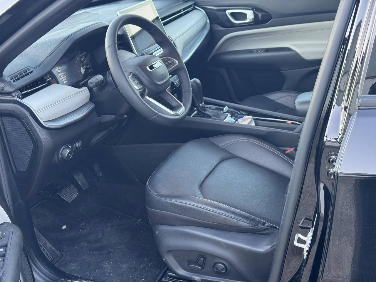 جیب کومپاس 
مودیل ٢٠٢٥
لیمتید
***********
