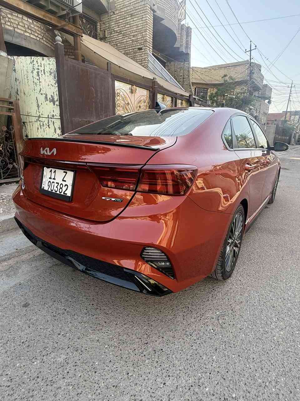 السلام عليكم عندي فورتي  جي تي لاين 2023
رقم بغداد الدولي جديد سنويه وأرقام وهزه كله جديد تحويل ثاني يوم سياره جديده ومابيها اي نقص ماشيه 24miفقط محرك ٢٠٠٠ حادثها
بابين وجاملغ بجم كبس الباقي مكفول
بدون ايرباك 
 
بصمه 

ستيران D
اشاير بل مري
مواصفاتها 
كامره 
سبورت 3انظمه قياده
ويل كب 
كروز سرعه 
تحكمات فول 
حاكيه بلوتوث 
تبريد ثلاج 
تخم تاير 
حداديه نضيفه 
سياره نضيفه مال بيت  وجاهزه 
مكان السياره بغداد 
عارضها ب146 مجال للشراي 
وهذا رقمي 
‏‪***********
