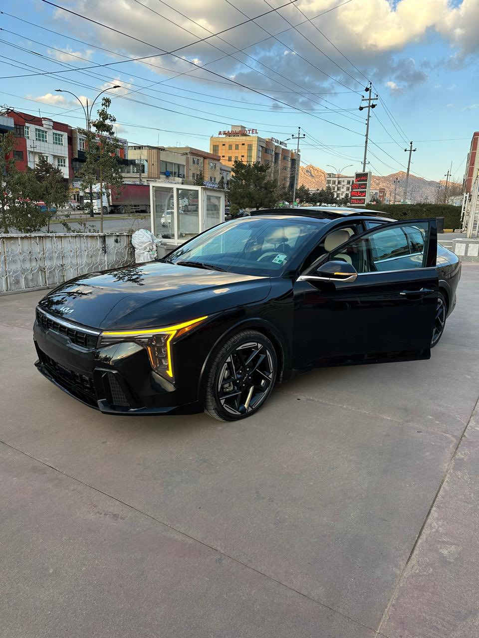 ماشاءالله Kia k4 2025
جيتي لاين فول مواصفات
كشنات جلد تدفئه وتبريد+ستيرن
بنوراما 
رادارات خلفيه جانبيه توقف ذاتي 
كامره متحركه 
صندوق ذكي يفتح عندا الاقتراب 
مرايه جانبيه قلابه 
شاشه الاكترونا متصله 
لايت امامي خلفي لد مع 3عدسات 
بصمه ابواب دخول ذكي
ويل كروم حجم 19
شكو مواصفات بk4 موجوده بسياره  
محرك 2000دوش تنفس طبيعي  
ماشيه :٩ الف زيرو
حادثها جملغ و بوند  صبغ  
بدون دواخل حتى لايتات بلادي   ارباك بس استيرن طاك راجع سستم 
سعر السياره :168 ورقة و بيها مجال للشراي 
واتساب ***********
@highlight
