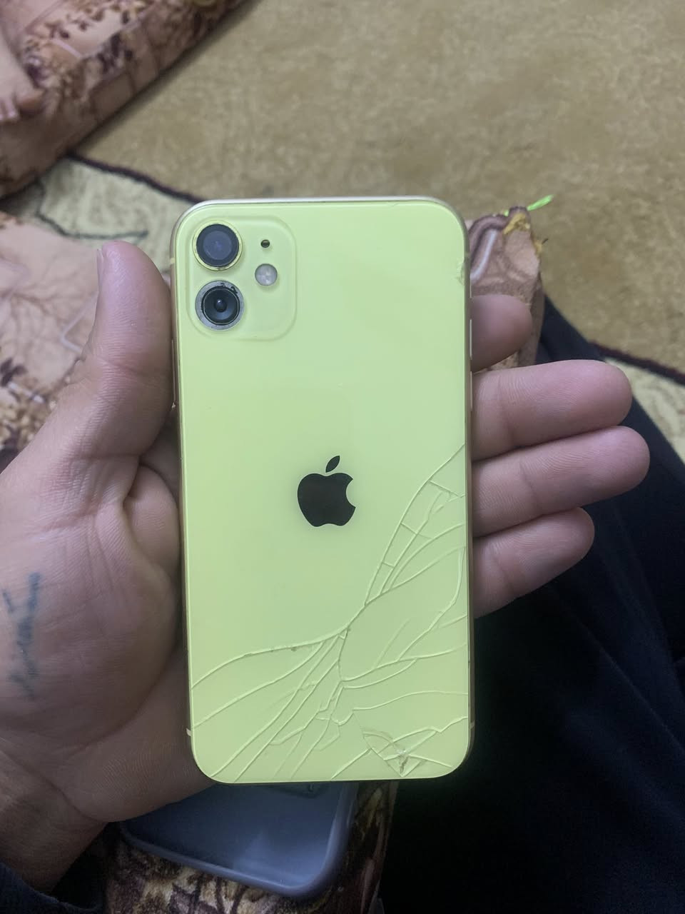 للبيع آيفون ١١ذاكره ٦٤البطاريه ١٠٠ الجهاز فيس إيدي ما يشتغل والباقي كله شغال السعر١٣٠/

***********
