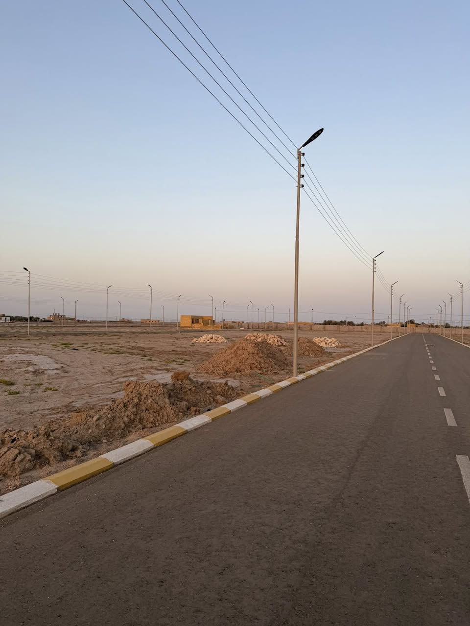 إعلان مهم
يعلن مجمع السعادة السكني النموذجي عن توفر قطع أراضٍ سكنية بمساحات متنوعة تناسب جميع الاحتياجات ✨
🔹 المساحات تبدأ من 200 متر وتصل إلى 1000 متر
🔹 طابو رسمي (سند 25)
🔹 موقع مميز وقريب من الخدمات
💡 مميزات المجمع:
✔️ شبكة ماء متكاملة لكل قطعة
✔️ كهرباء وإنارة حديثة
✔️ تبليط شوارع وأرصفة نظامية
✔️ بيئة هادئة ومناسبة للسكن العائلي
📍 الموقع: السماوة – المدخل الجنوبي - مجاور سايلو السماوة / نزلة العلوية قسمه
📞 للاستفسار والحجز:
0788 297 1669
0780 818 3102
🔸 سارع بالحجز قبل نفاذ القطع 🔸
