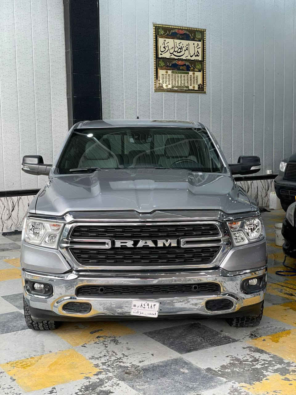 السلام عليكم
سيارة رام بك هورن
بدون رقم 
موديل 2022
بصمه
8 سلندر 
باب طويل
بك هورن
صبغ باب فقط ملاحظات صغيره بيه
 مكاني بغداد البياع 
للاستفسار الاتصال ع الرقم ***********
