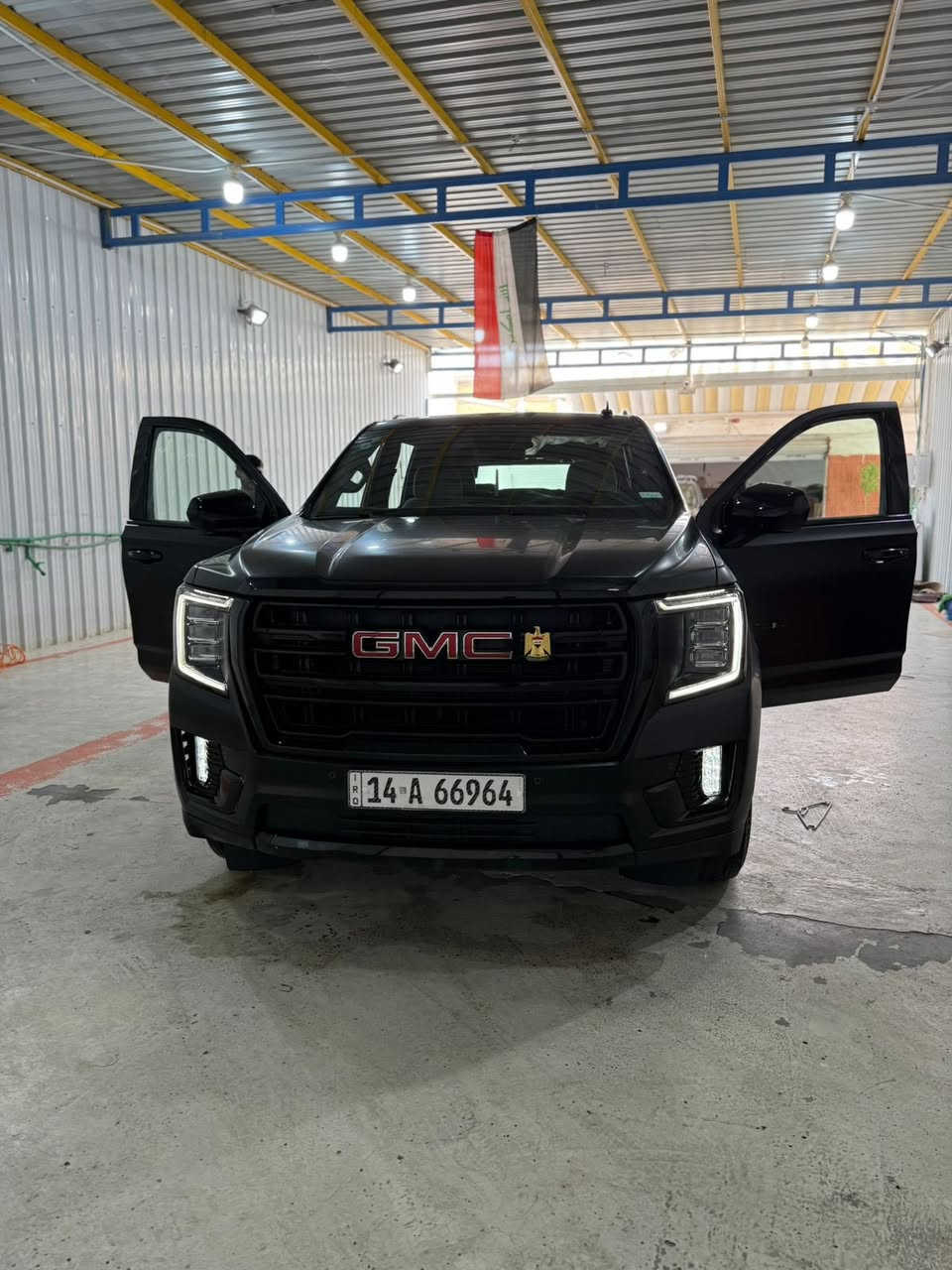 جي ام سي يوكون 2024 ماشيه 27,000 كيلو السياره خليجي كفاله عامه مغلفه ppf طافي ومسويها بلاك توب السياره نظيفه حلوه وخسران عليها هواي موصفاتها SLE  سعرها 5 دفاتر و40 ورقه يعني 540 للاستفسار *********** مكاني البصره
