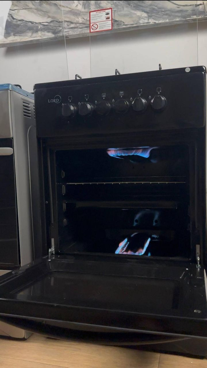 الأكثر مبيعاً طباخ لورد بضمان سنه 
 ومواصفات عالية

 50 × 50
 • غطاء زجاجي مقاوم للكسر.
 • أربع مشاعل بنظام البوري 
 • نار زرقاء وعالية 
فرن  مزدوج تشغيل من فوق ومن الأسفل كل نقطة على حدى او معاً

السعر/  275 

متوفر الون الاسود

*********** الاستفسار واتساب تلكرام
