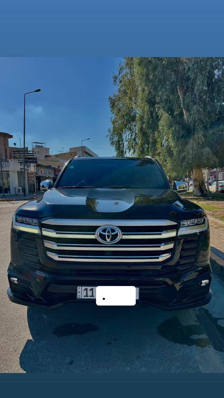 لاندكروز 2023 Vx ساز
سيارة جديدة جدا مغلفة ppf
ماشيه 27 الف 
فول فول مواصفات شاشة كبيرة لمس كاميرا 
حاسة رادارات كشن جلد كشن كاراباي بصمة 
 تشغيل عن بعد تحكمات ستيرن بلتوس اوكس
 كار بلي أوتو ستوب للتحذيرات تبيرد مركزي
 تحديد سرعة محرك 6 سلندر فورويل سلايد فتحه
محرك كير واير بشرط مامفتوح 
سيارة حيل نظيفة كلشي عل بلاد جديد 
سنوية هزة كلشي جديد مدفوع لـ
باسمي السنوية بشرط تحويل وغرامـة
سيارة مابيـها دينار مصرف كامل من كل نواحي
للاستفسار 
***********
مكان السياره ( بغداد اليرموك )
