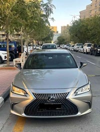 فول مواصفات / وارد امريكي ضرر جنطة تصليح على بارد  رقم أربيل  لون ذهبي...
