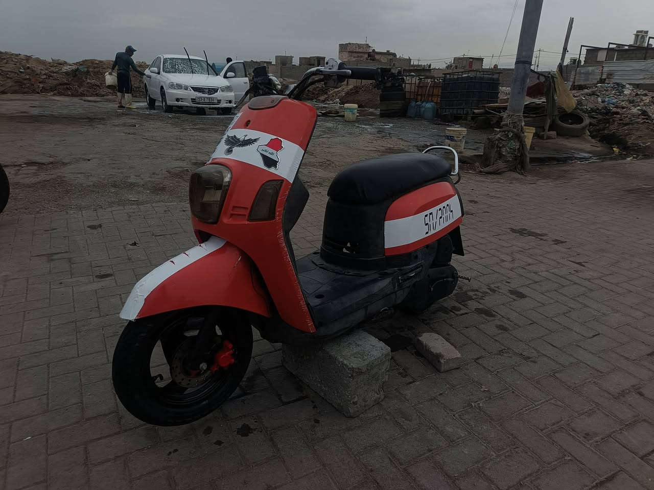 بوليس كابريتر ما ناقصه ايشي غير العينه مالته وموجودة كلشي شغال بيه تجي تفحص وين ماتريد مكاني بصره الحيانيه السعر 750 وبيه مجال قليل كلش الشراي رقم تليفوني *********** واتساب وخط دراجه نهضه ومعدل شرط والكفر بلادي بس صابغه جماليه دراجه محله كلش
