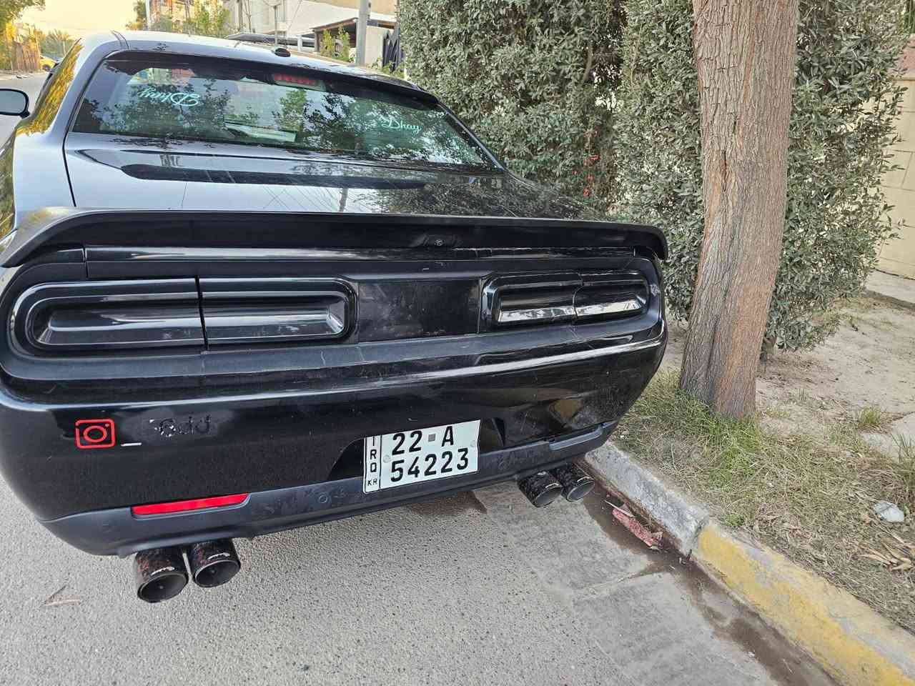 دوج جالنجر 
٢٠١٦
٦ سلندر 
مواصفات 
شاشه 
كامره 
كشن سائق كهرباء 
أضاف دوشمه حسين شماره 
اضافه كزوز وحلوك صوت حلو 
بيها صبغ باب وجملغات اماميه تبديل بنيد
محرك ادامه كامله تبريد شغال 
نقصها بس يمكن بوش طبلات وبس 
ماشيه ٢٣٠ الف كيلو 
رقم اربيل صاحبها عربي بالديوانيه موجود وتريد تحويل تريد وكال 
سعر ١٣٥ وبيها مجال للشراي مكانها عامريه بغداد هذا رقمي بي واتساب 
***********
