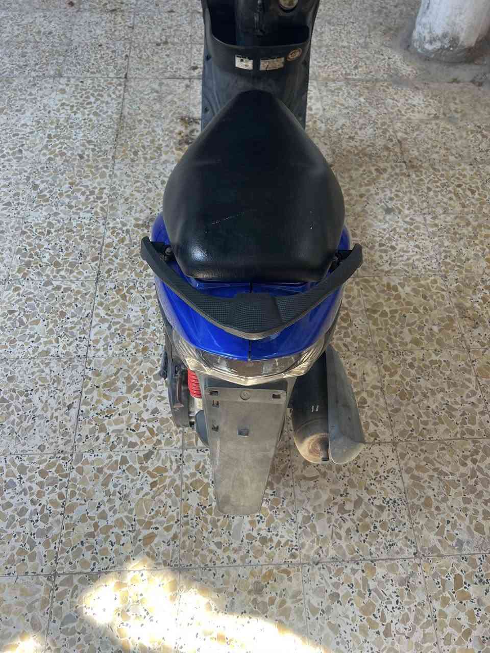 ماكس عدله للبيع دراجه حاويه كفاله عامه مكينه  دراجه شلعه ومعدل شرط دراجه  فولل خير من الله السعر850 وبيها مجال قليل 
دراجه نقصها بس فج مال بريك كدامي فقط فقط 📍📍
العنوان القرنه حي الجمعه 
***********ابوهاشم ✨
