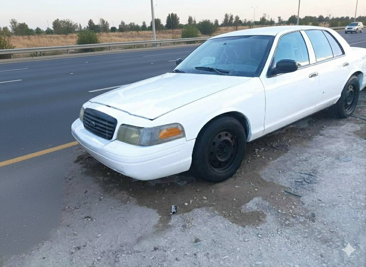 فورد فكتوريا موديل ٢٠٠٦ سياره گشرها حلو دواخل نظيفه حداديه جاهزه
بيها مشكله بالگير  فقط ع D ثگيل حسب الفحص يرادله ادامه بسيطه إلسعر ٢٥
***********
