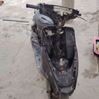 للبيع بريز لايت ناصي حلوه دراجه هندر واحد محرك ناعم ابيع على هاي الوضع...