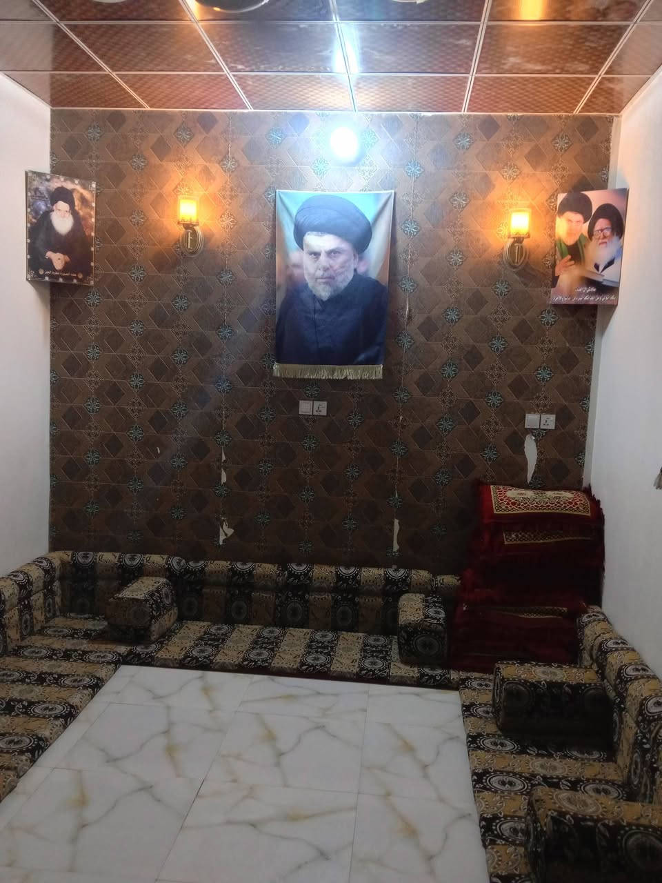 بيت 100طابق ونص للبيع بحي الغدير قرب جامع الحسن مجتبى ***********
