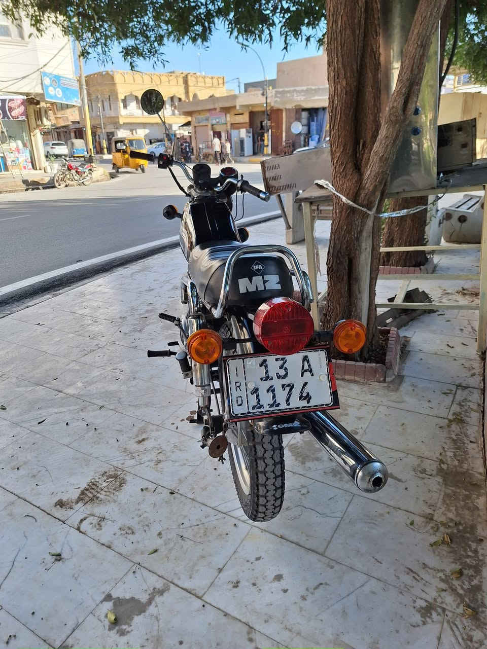 سلام عليكم دراجه امزت للبيع 82 تريد بدون تريد رقم وسنويه نكليزي ميسان مبدل بس خشم وبيه فطر جوه كشن ماكنيت قمبوره كصه 4 كابريتر كوبيه السعر تصل ماسنجر ماسحه ***********وتدلل مو شراي لايتعبني مكاني ناصريه قلعه سكر خاص ماعندي تصل
