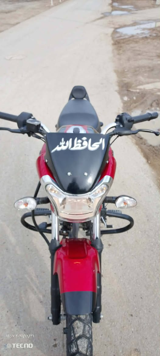 سلام عليكم دراجه بولسر للبيع نضافه فول شلعه معدل مكينه برغي مامفتوح بيها موديل ١٨ ( مخزن) اوراق أصولي سعر ١٣٠٠ بي مجال مكاني بعقوبه بهرز ***********
