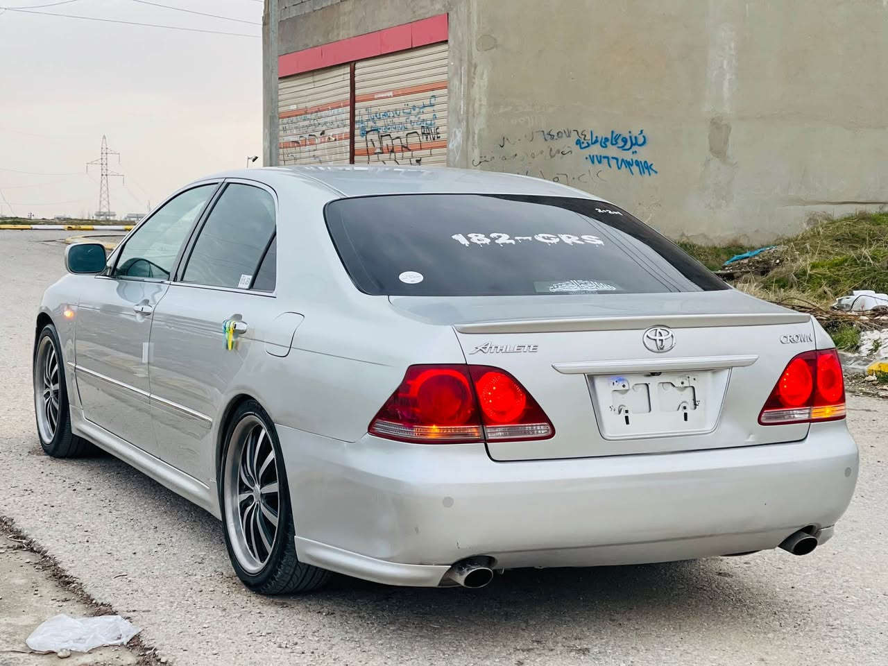 تويتا كراون شاهينه
براوه براوه 
٢٠٠٥ 
سپؤرت
١٨٢
بئ دوكه ل
بئ ته قه و ره قه 
ناو ره ساسي 
كوشن كاره با 
سوكان كاره با 
كاميره
بي ليدراويً
مالي دؤسته 
چوار ويلو تايه يه ي جواني له سه ره 
مالي دؤسته 
سعري ٤٥ گه لا 
شوين سليمانى 
*********** السليمانية, العراق
