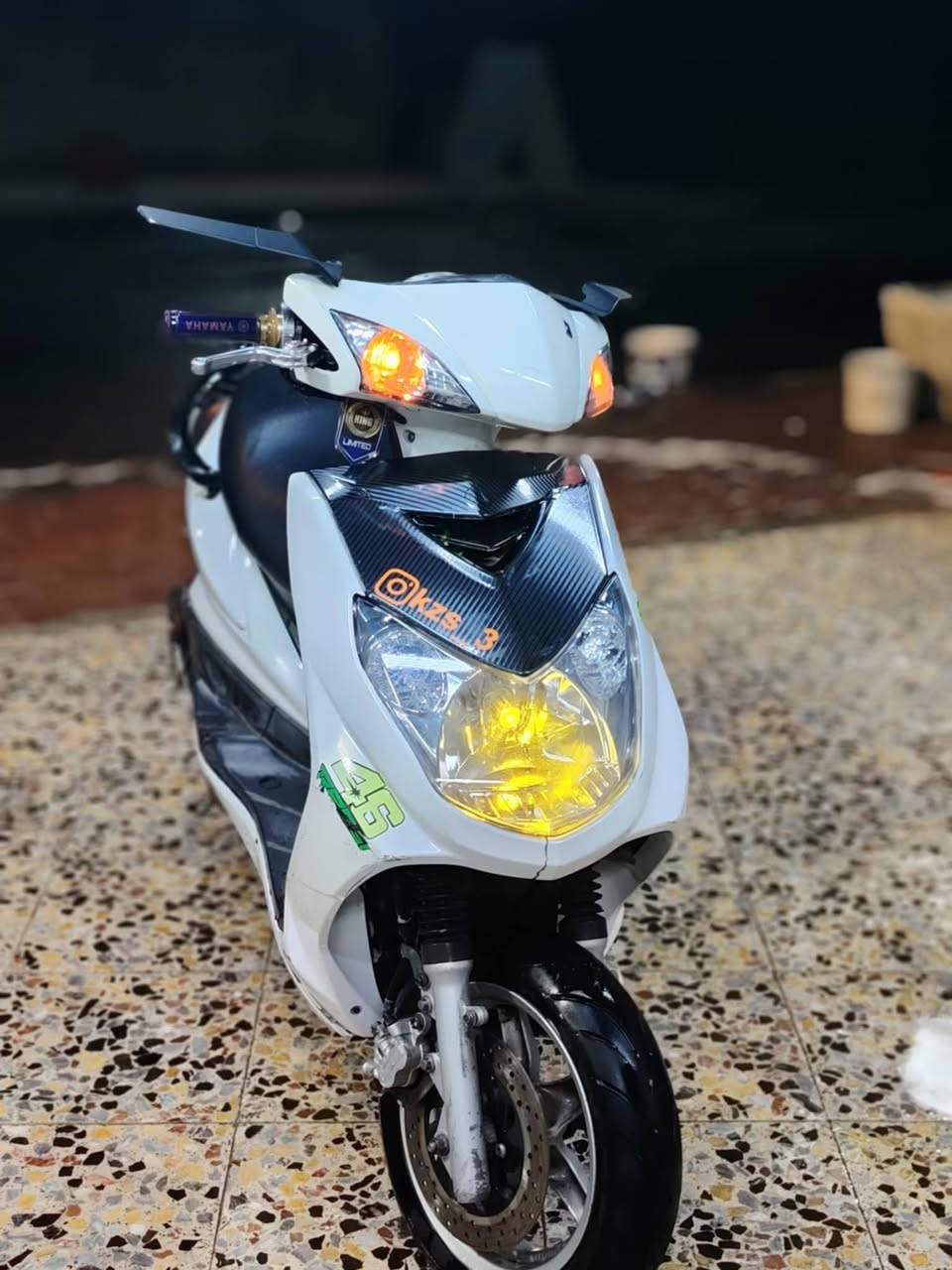 سلام عليكم سكنس فحل دراجه مكفوله مكينته مامفتوحه بيه تزويدا خارجية يدات سكليتر وبريك سلف رياضي واقيه رقم 7الوان سبعه مال كفر كاربون فايبر سبايدر رياضي عليه إدامه كامله دهن كله موتل السعر خاص


**إذا كنت صاحب هذا الإعلان وتريد حذفه لأي سبب، رجاءا أرسل رسالة إلى الدعم الفني**